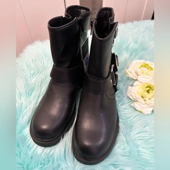 Women’s Black Ankle Biker Boots with Buckle Detail Sz 8.5 NEW! FIRM! - Picture 3 of 7